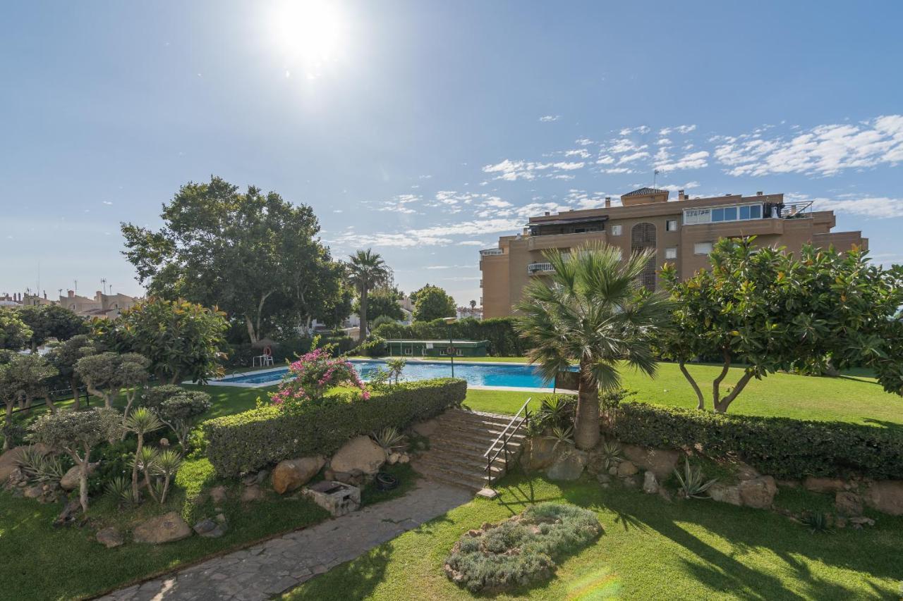 Suite Homes Hesperides Garden Beach Malaga Ngoại thất bức ảnh