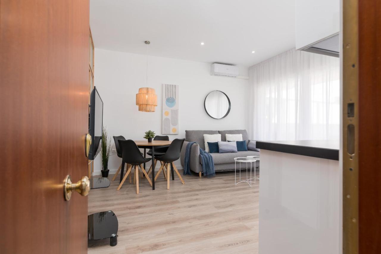Suite Homes Hesperides Garden Beach Malaga Ngoại thất bức ảnh