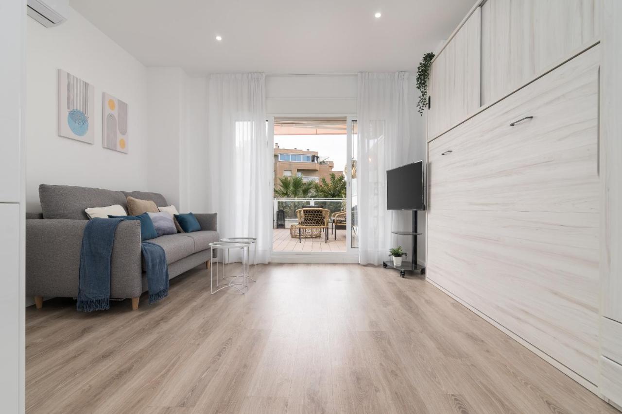 Suite Homes Hesperides Garden Beach Malaga Ngoại thất bức ảnh