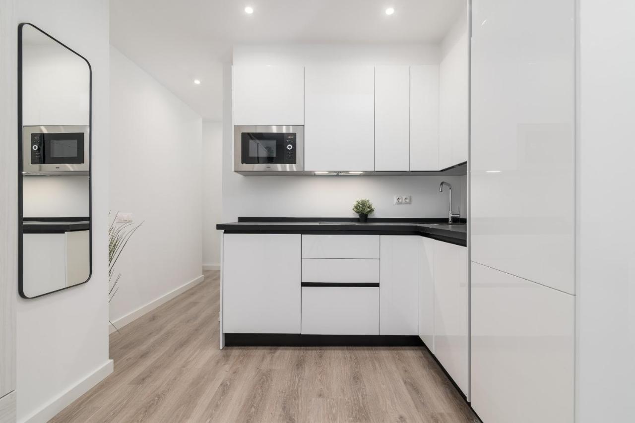 Suite Homes Hesperides Garden Beach Malaga Ngoại thất bức ảnh