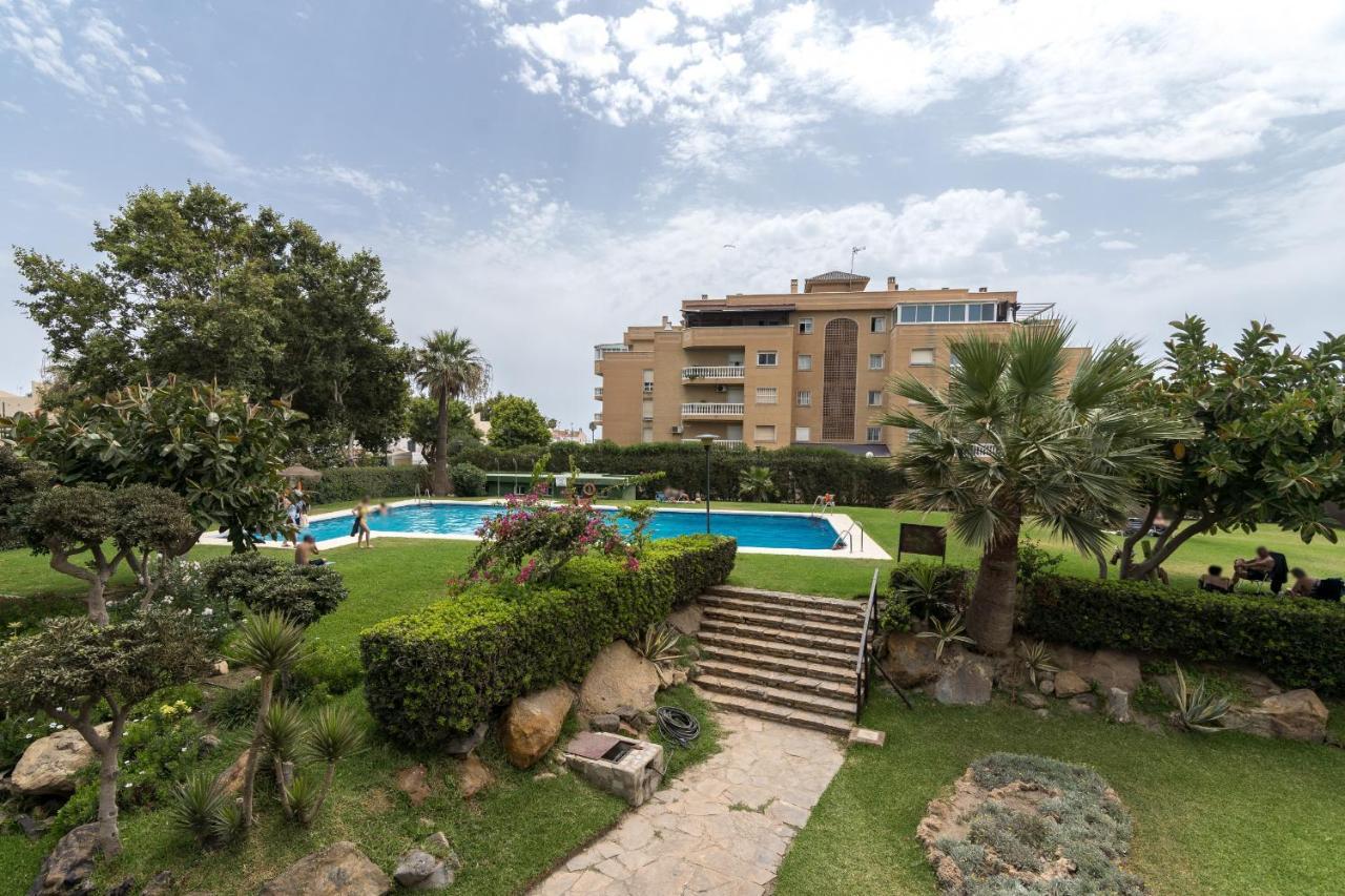 Suite Homes Hesperides Garden Beach Malaga Ngoại thất bức ảnh